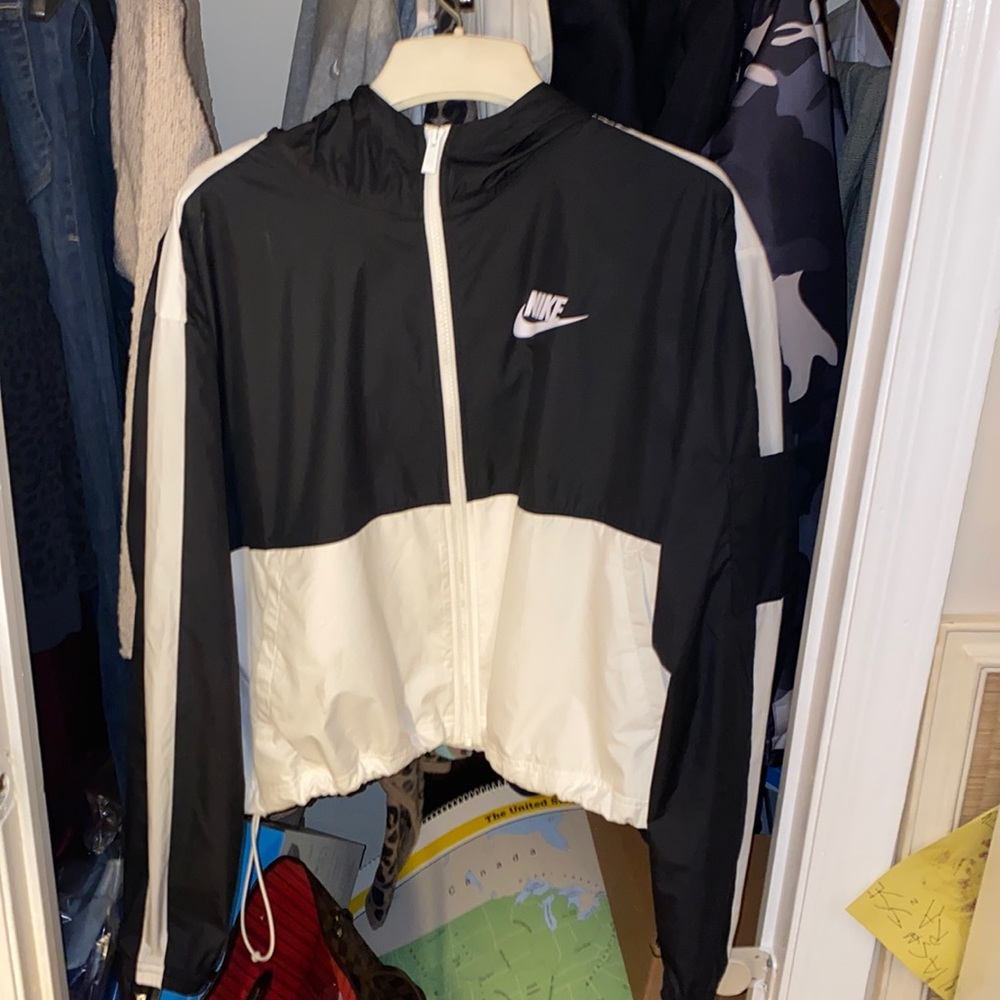 Nike windbreaker